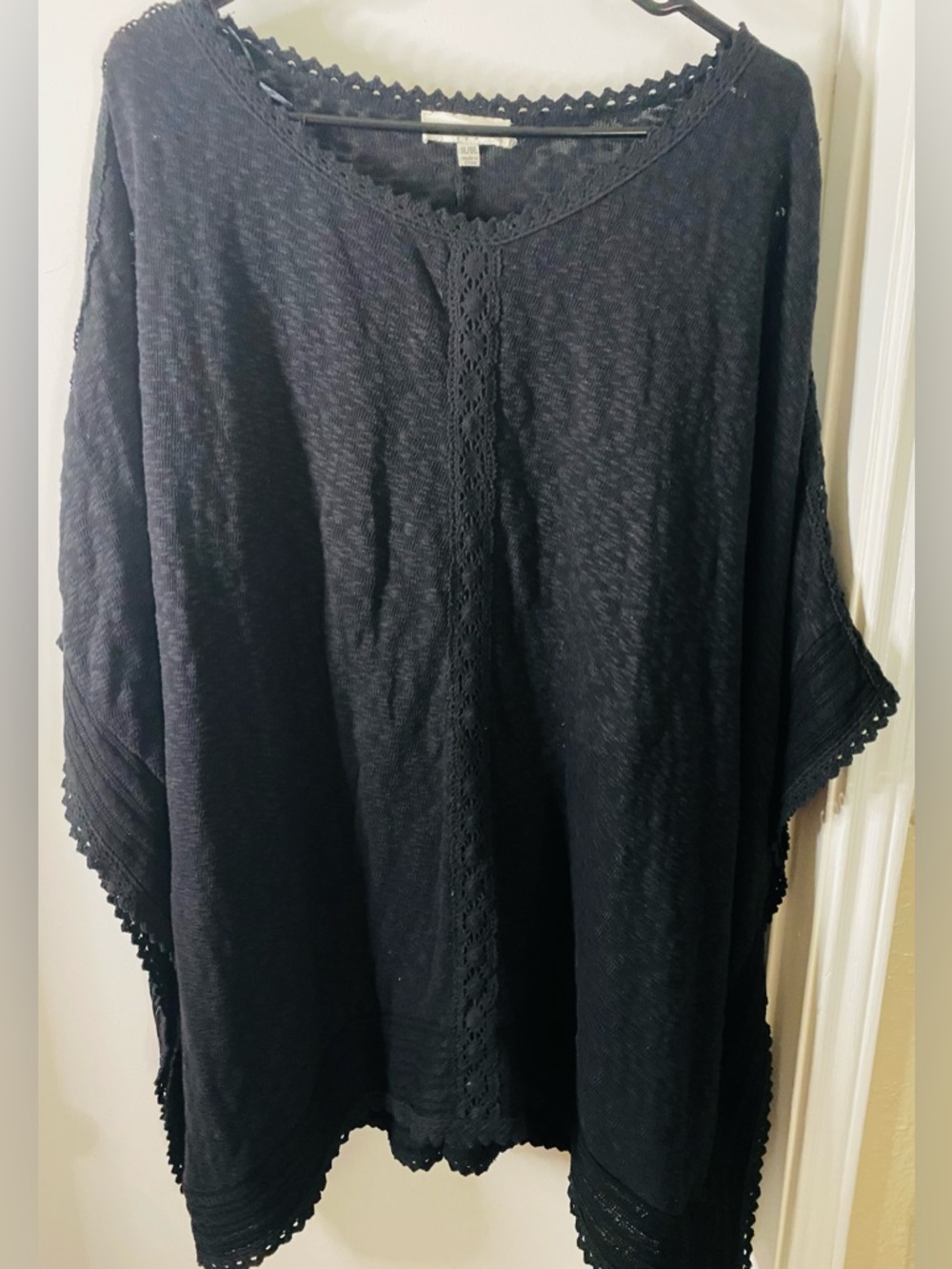 Umgee Black Crochet-Trim Poncho Tunic